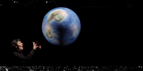 One (titre provisoire pour planète provisoire), une ode à la beauté et à la fragilité de notre planète
